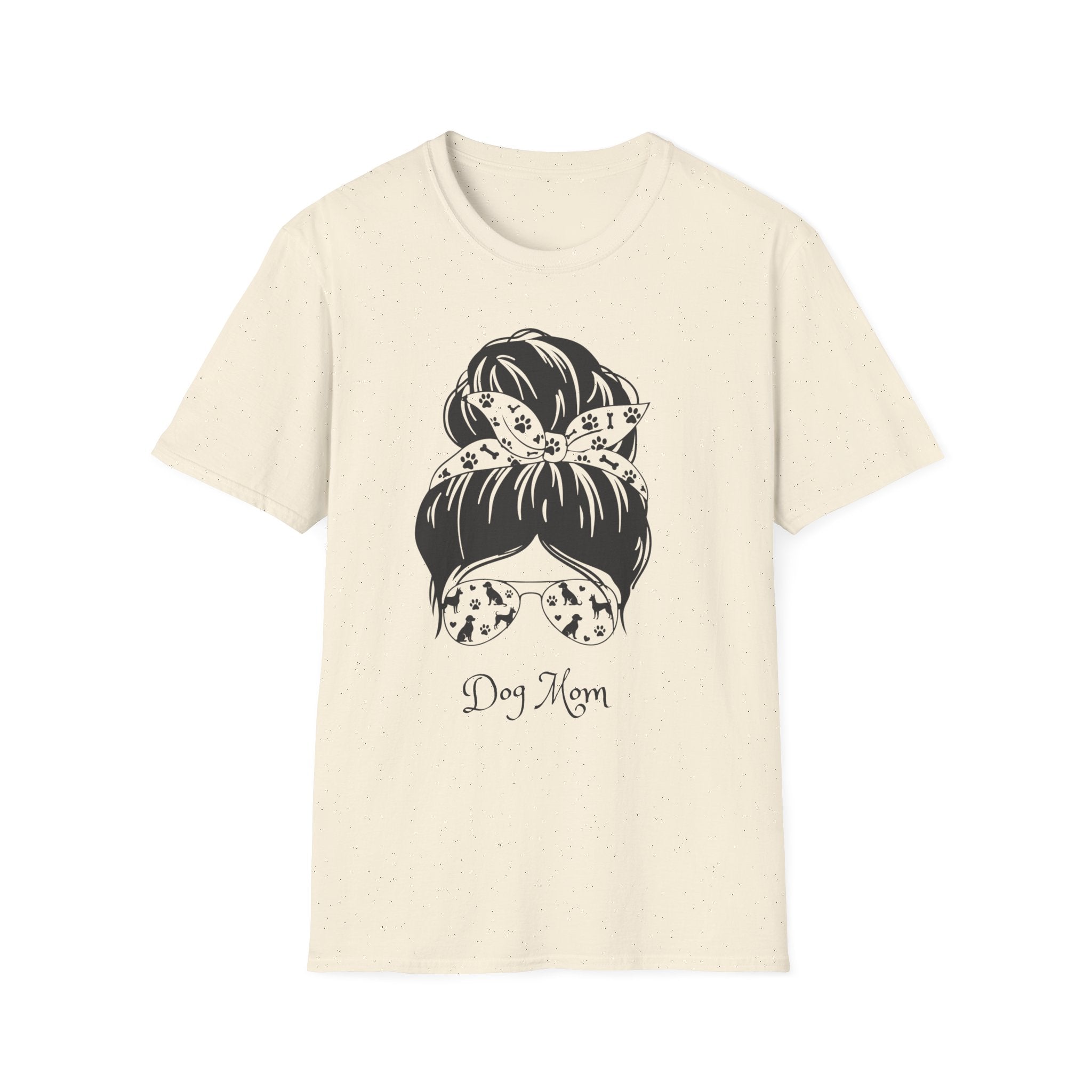 Dog Mom Graphic Tee